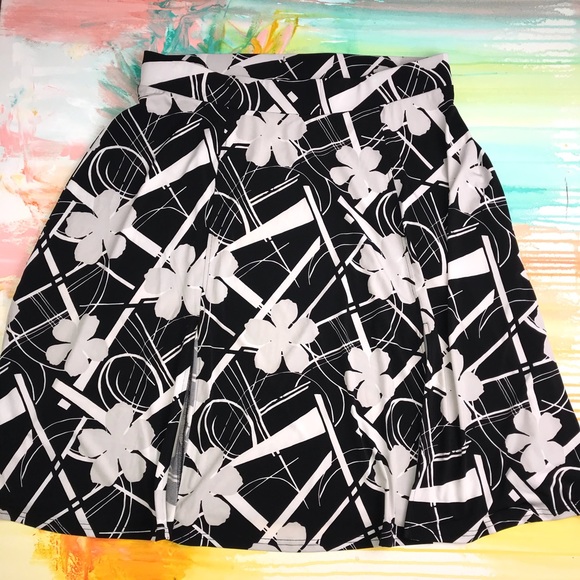 Lane Bryant Dresses & Skirts - Lane Bryant floral skirt size 18/20